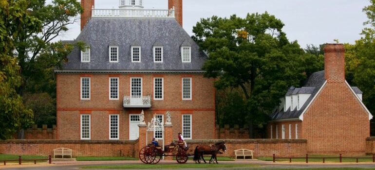 visit colonial williamsburg after moving to va