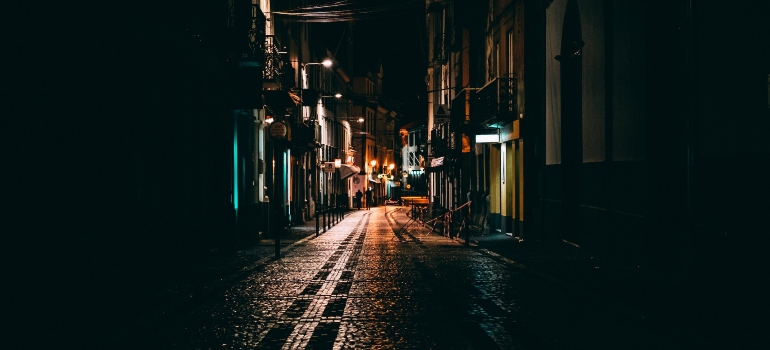 Picture of a dark street 