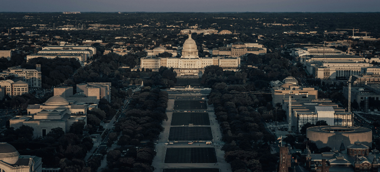 an aerial view of Washington DC, the proximity of which is one of the reasons why moving a business to Arlington is a good idea 