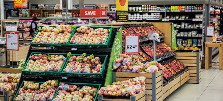 a grocery store similar to those you should visit before moving from Frederick to Gaithersburg