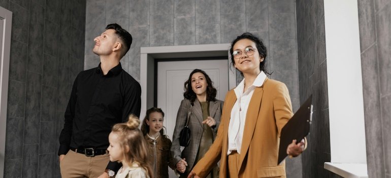family buying a home in Virginia