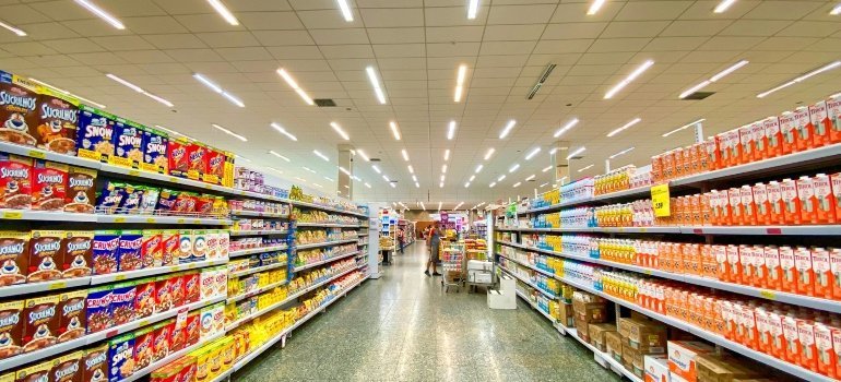 Isle in grocery store