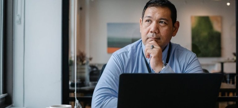 Person thinking about live in Waldorf in 2026